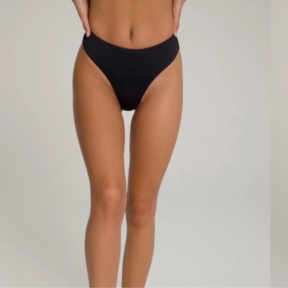 Good American Good Waist Cheeky Bikini Bottoms Medium 2 - Picture 2 of 7